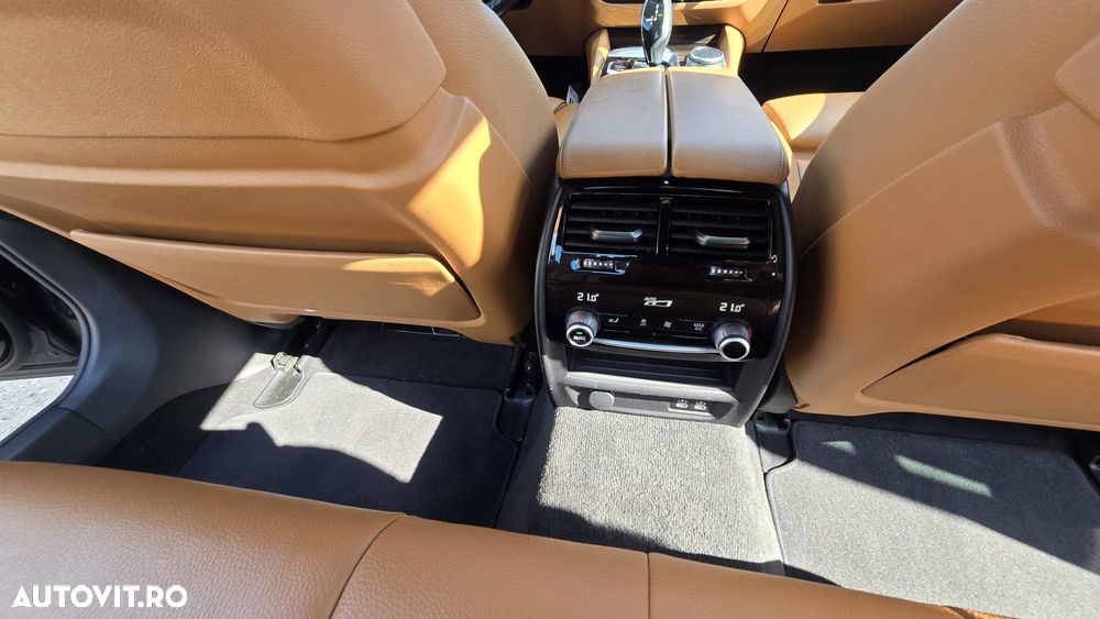 BMW Seria 5 520d EfficientDynamics Edition AT - 18