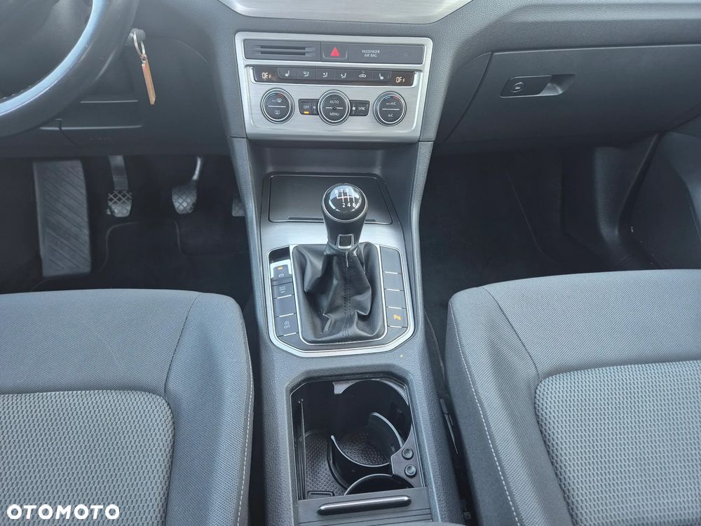 Volkswagen Golf Sportsvan SV 2.0 TDI BMT Highline - 9