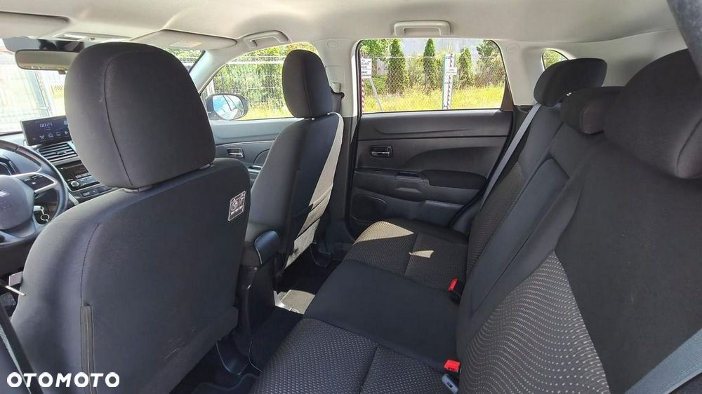 Mitsubishi ASX - 15