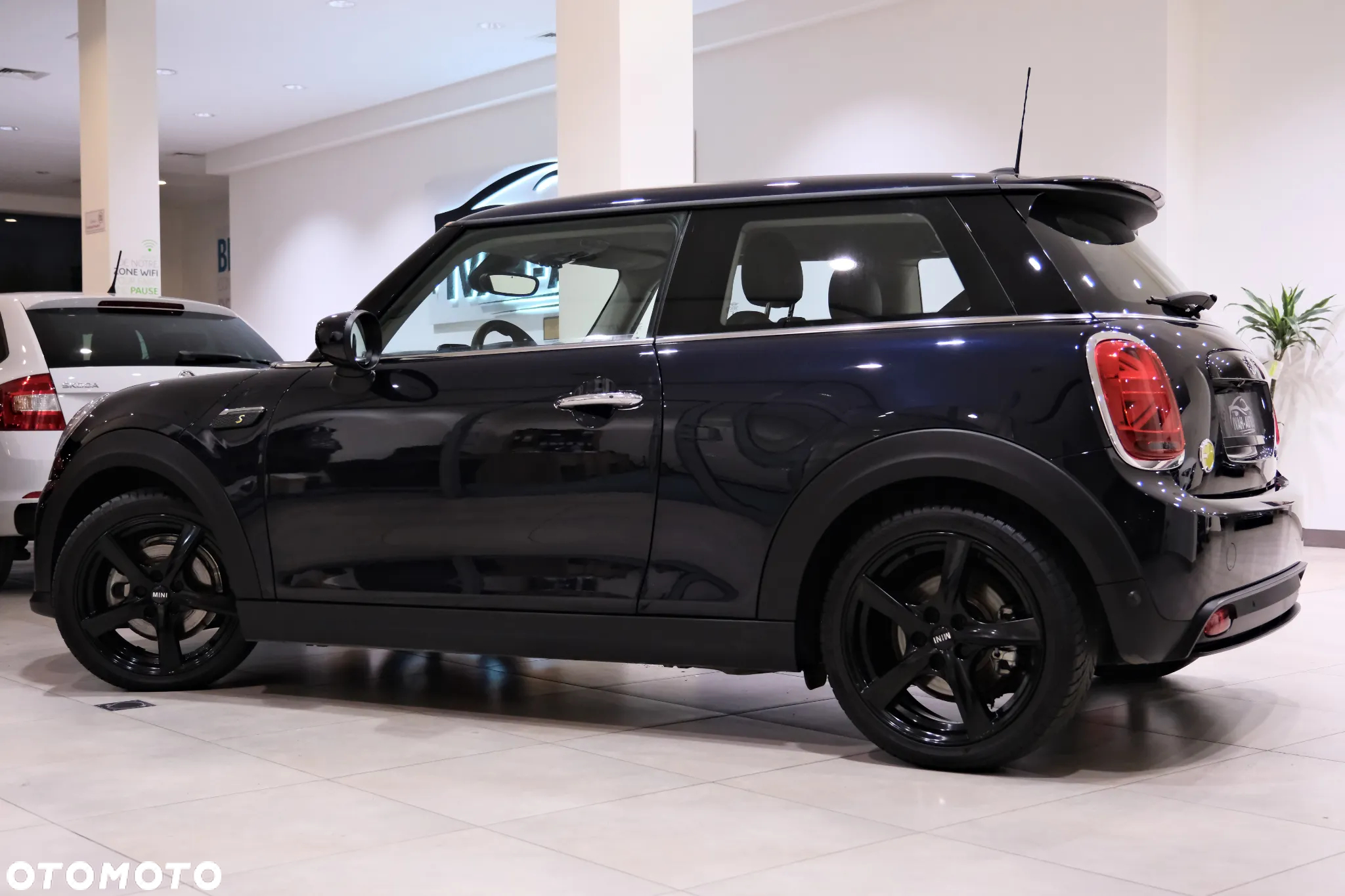 MINI Cooper SE - 8