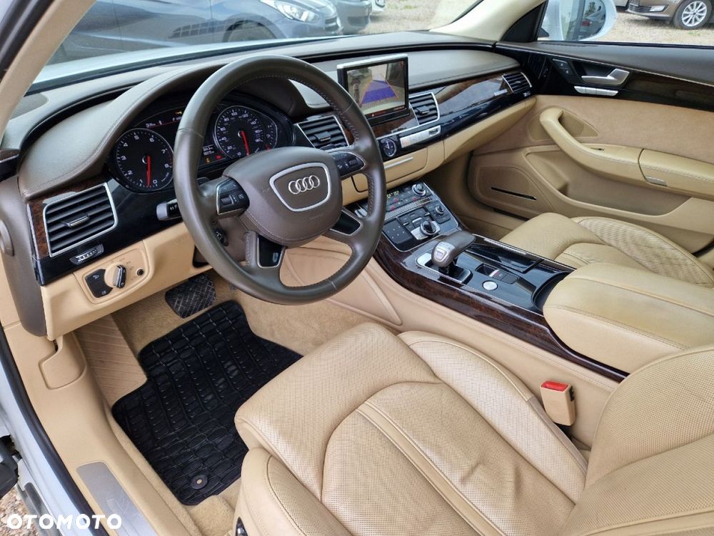 Audi A8 - 6