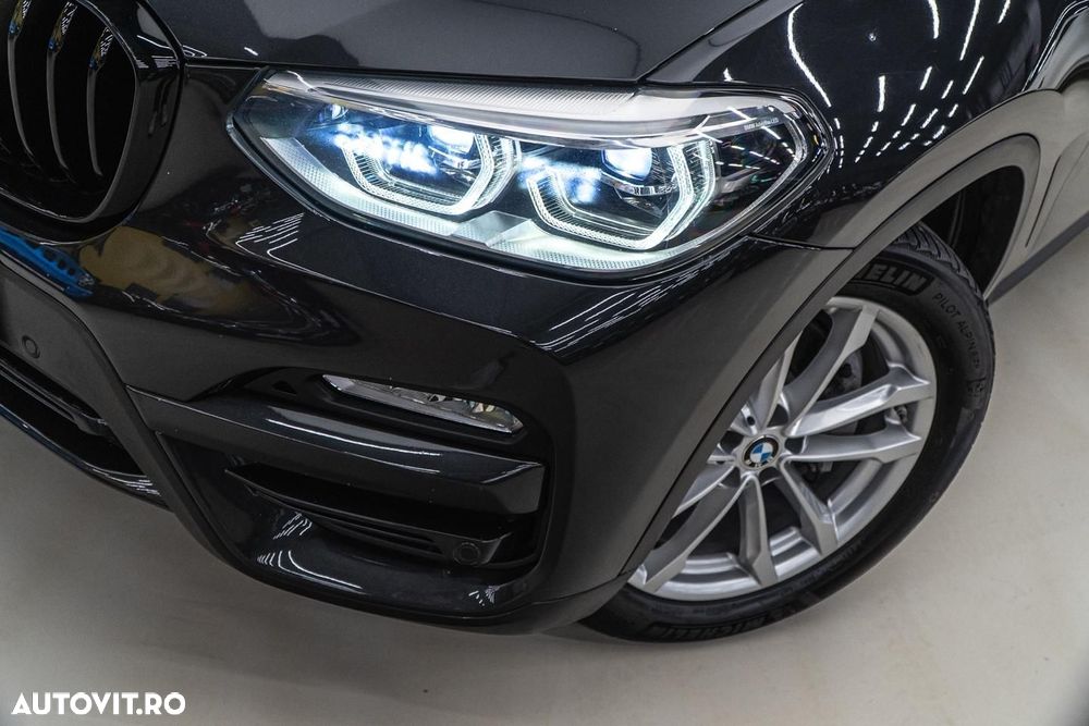 BMW X3 xDrive30i AT Luxury Line - 34