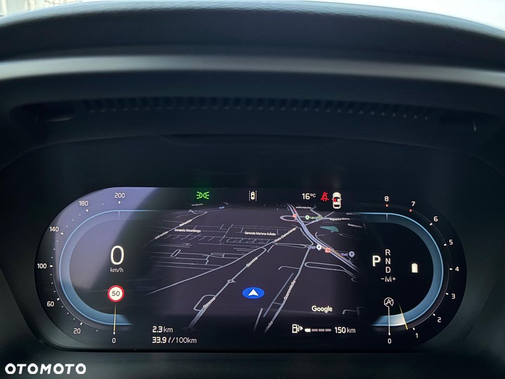 Volvo XC 40 B3 Plus Dark - 25