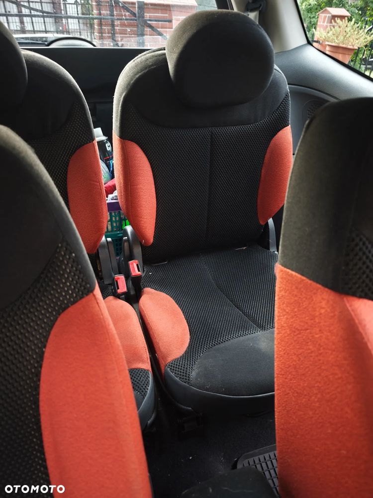 Citroën C2 1.6 VTR Senso Drive - 12