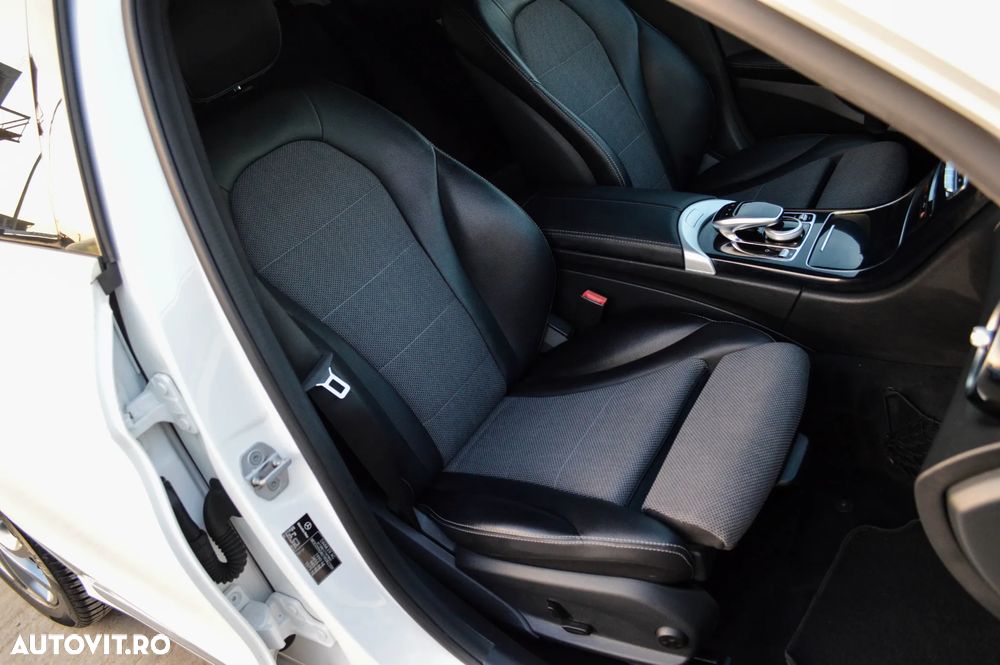 Mercedes-Benz C 180 7G-TRONIC Exclusive - 33