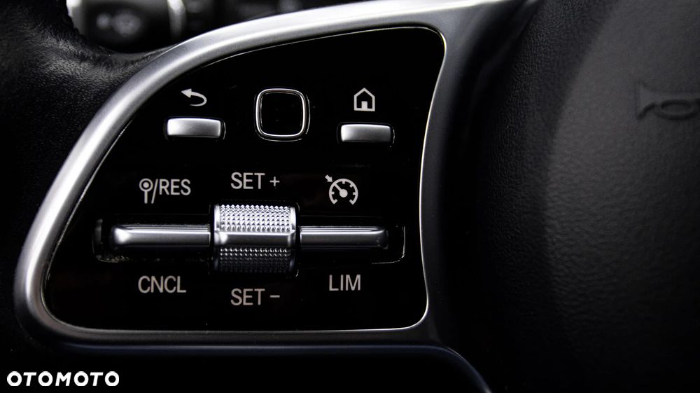 Mercedes-Benz GLC 200 - 22