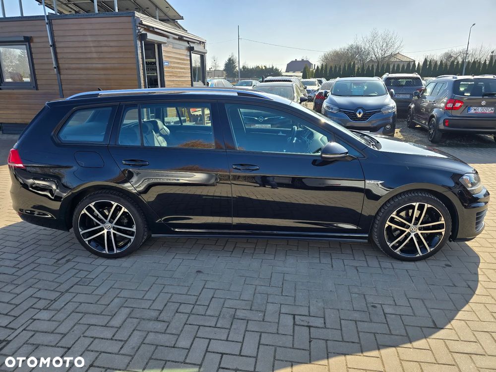 Volkswagen Golf - 3