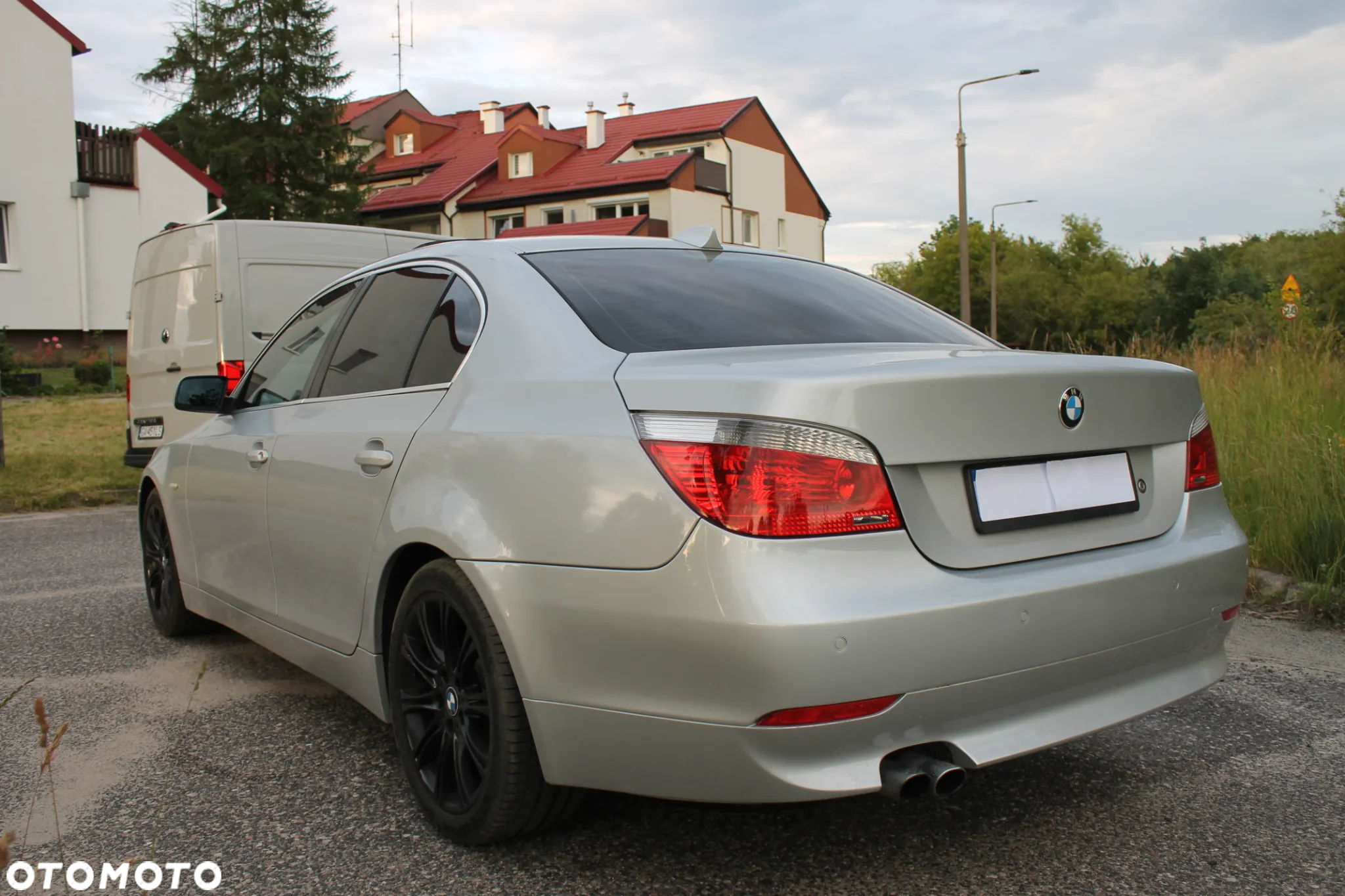 BMW Seria 5 523i - 4