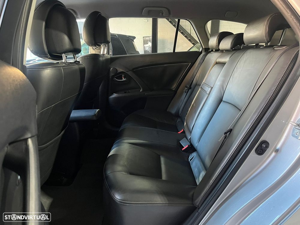 Toyota Avensis SW 2.0 D-4D Exclusive +Pele+GPS - 12