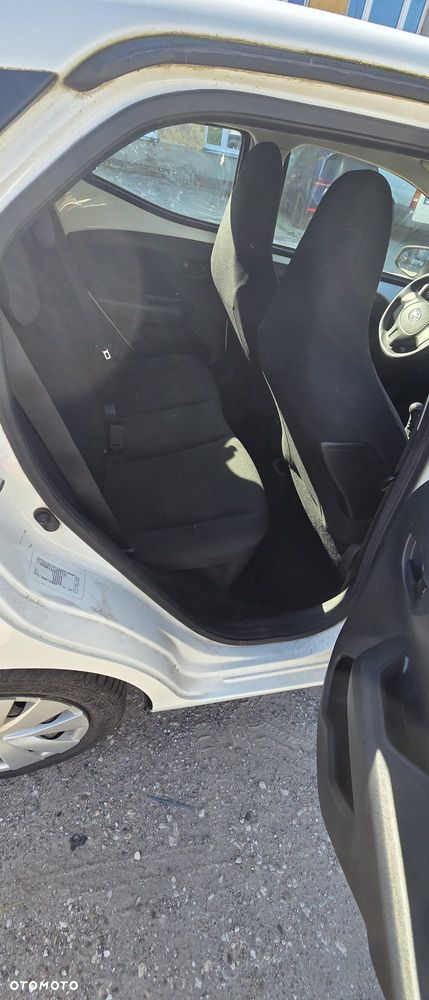 Toyota Aygo - 10