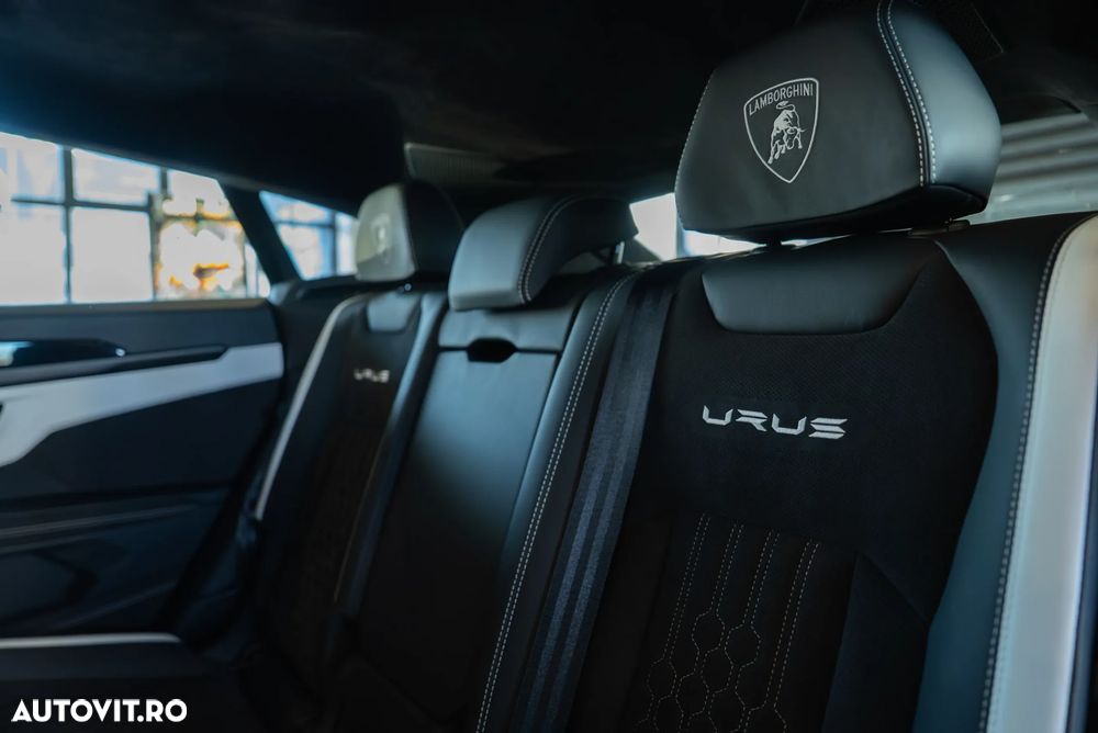 Lamborghini URUS - 39