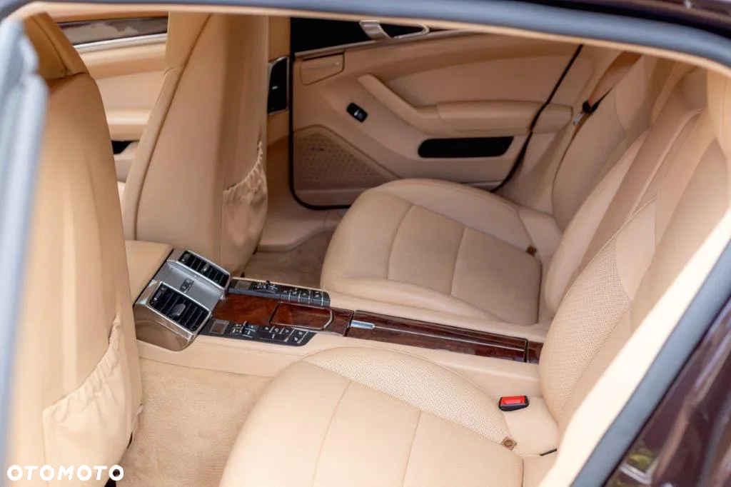 Porsche Panamera Turbo - 16
