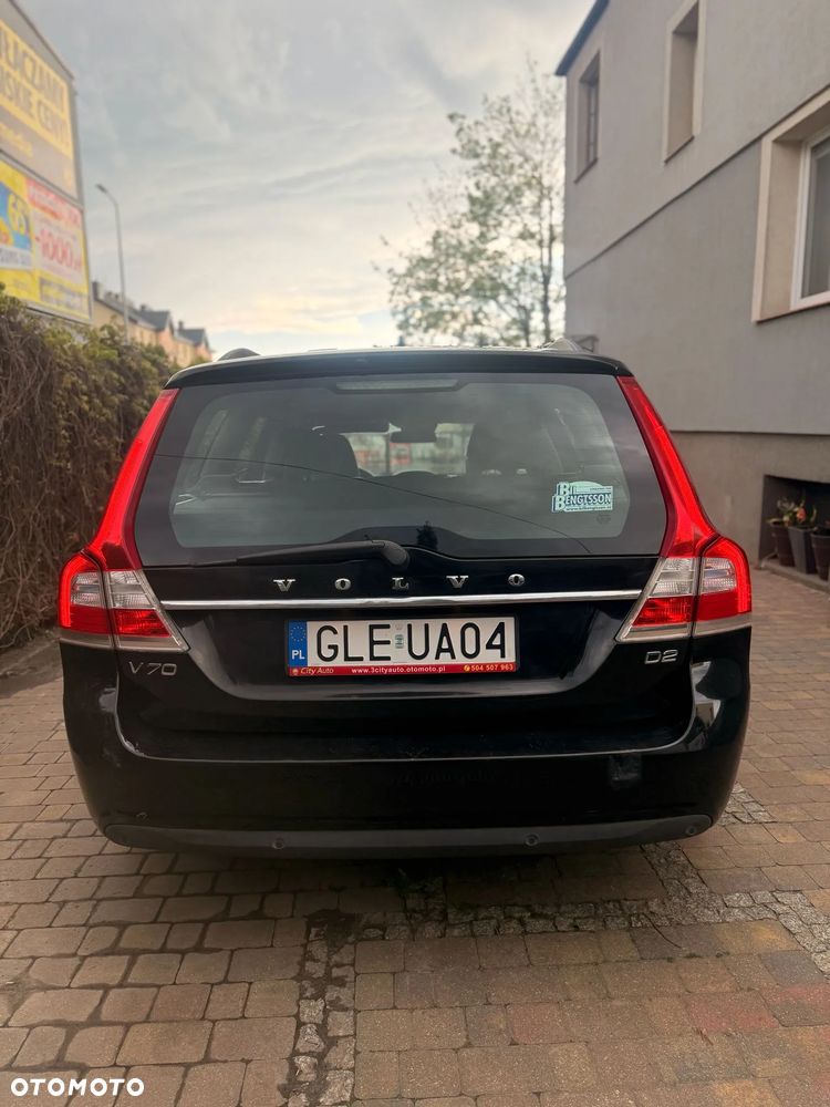 Volvo V70 D2 Summum - 8