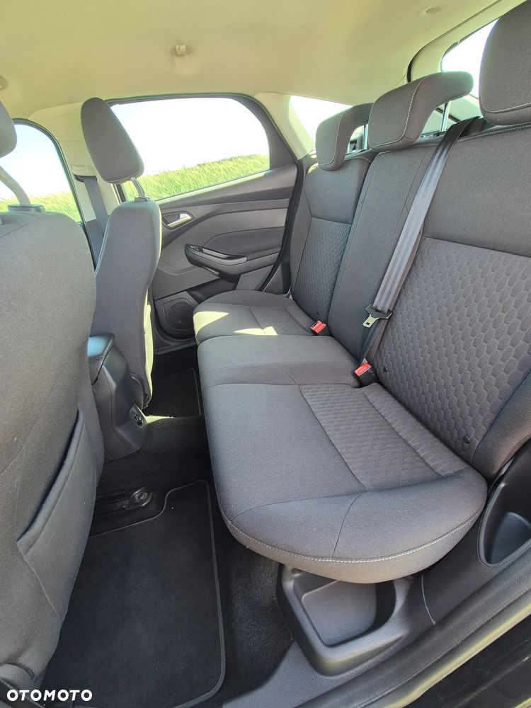 Ford Focus 1.0 EcoBoost Titanium - 11