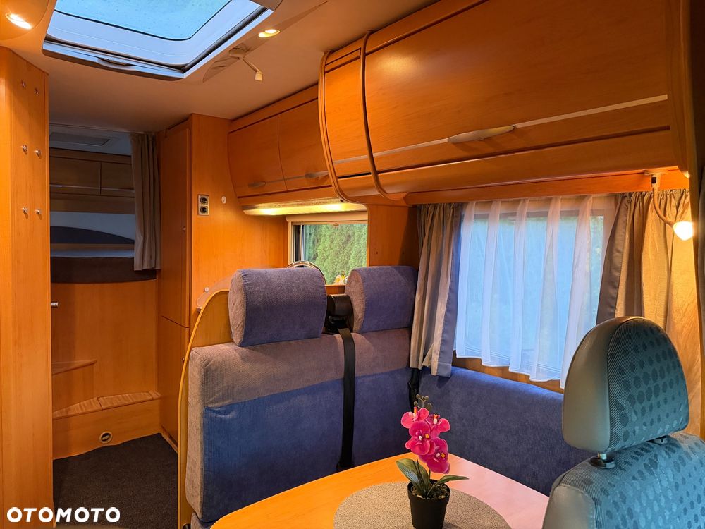 Ford Hymer - 10