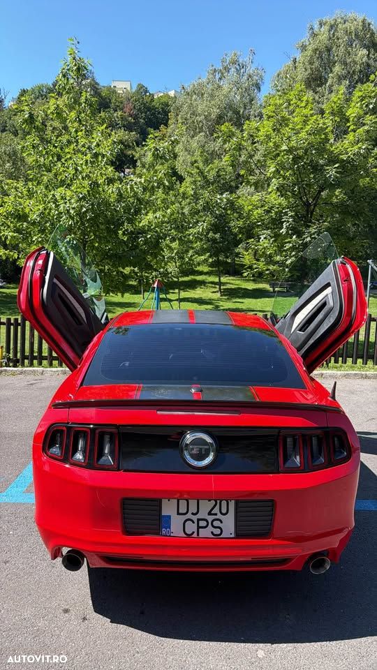 Ford Mustang - 2