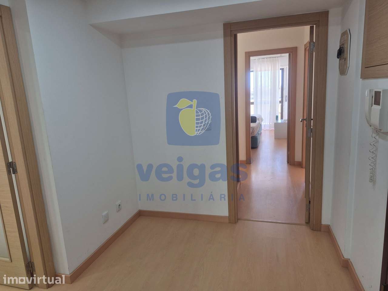 Apartamento T3 Mobilado em Vila Franca - Grande imagem: 2/41