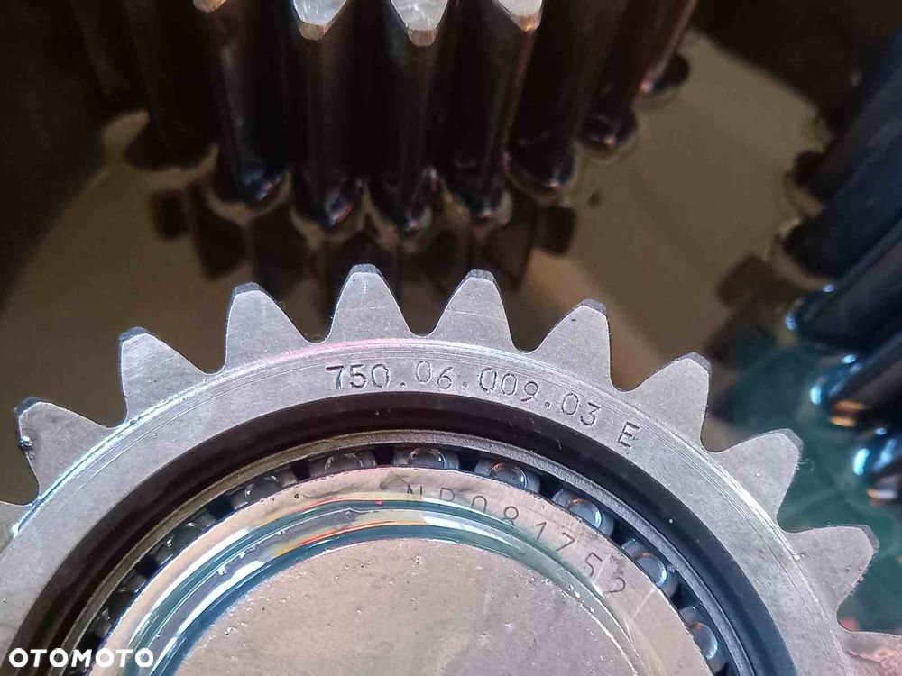 Elementy przedniej osi Dana Spicer 740/105 TLS bez hamulców John Deere 6620 - 12