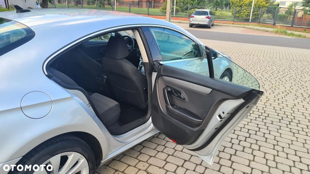 Volkswagen Passat CC 2.0 TDI DPF DSG - 26
