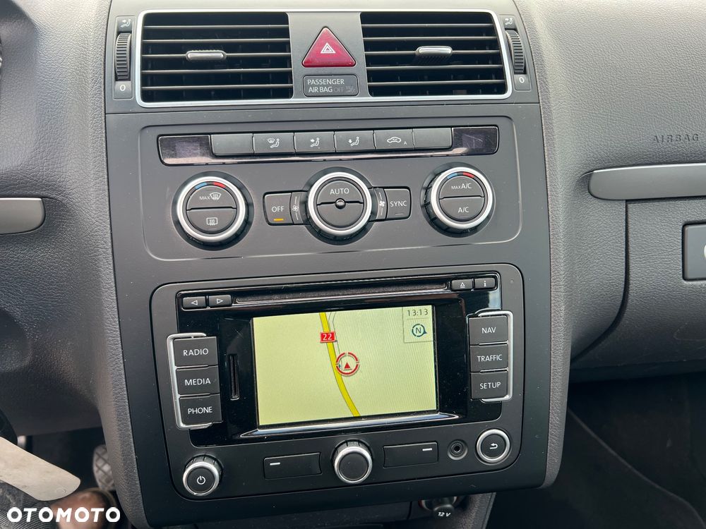 Volkswagen Touran 1.6 TDI DPF BlueMot Comfortline - 33