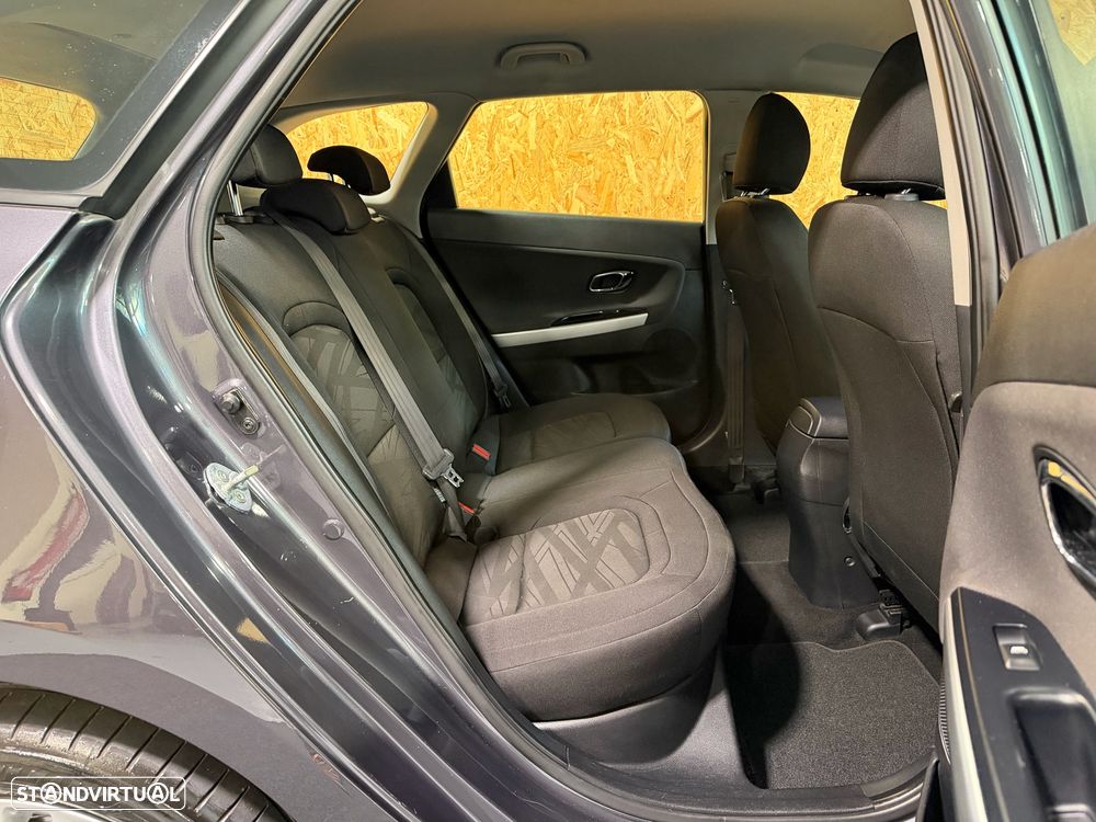 Kia Ceed SW 1.4 CRDi ECO - 18