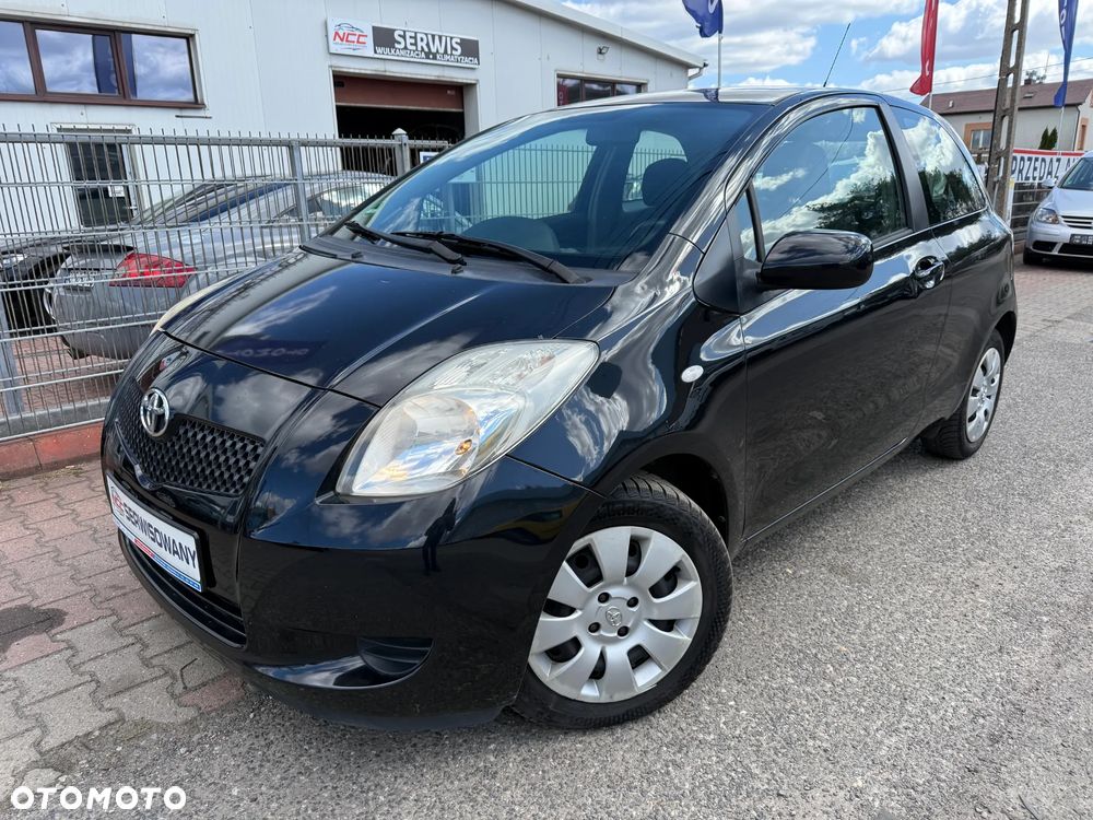 Toyota Yaris 1.0 VVT-i Sol - 2