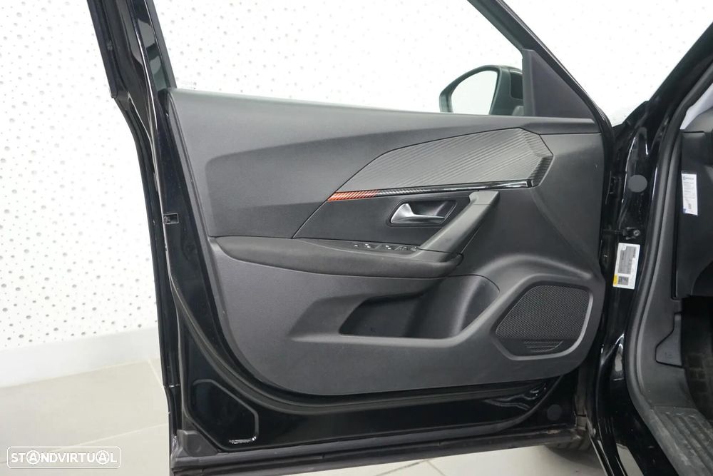Peugeot 2008 1.2 PureTech Allure - 18