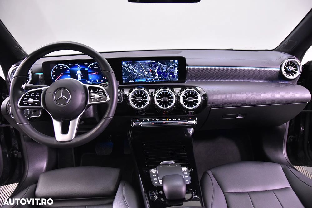 Mercedes-Benz CLA - 9