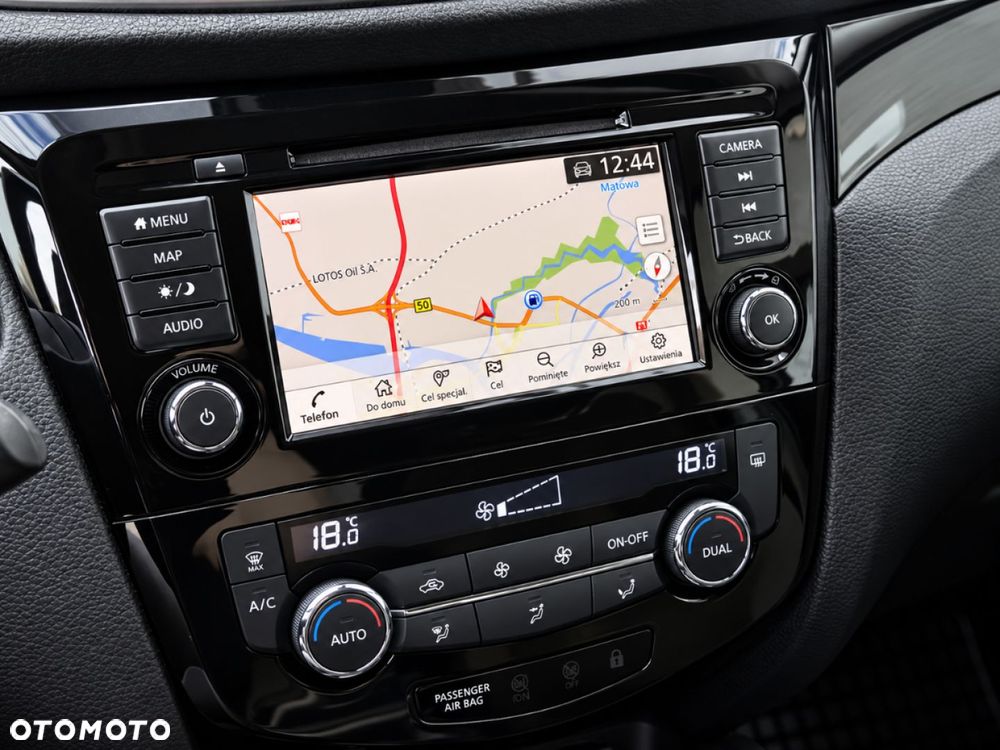 Nissan Qashqai 1.3 DIG-T N-Connecta - 23