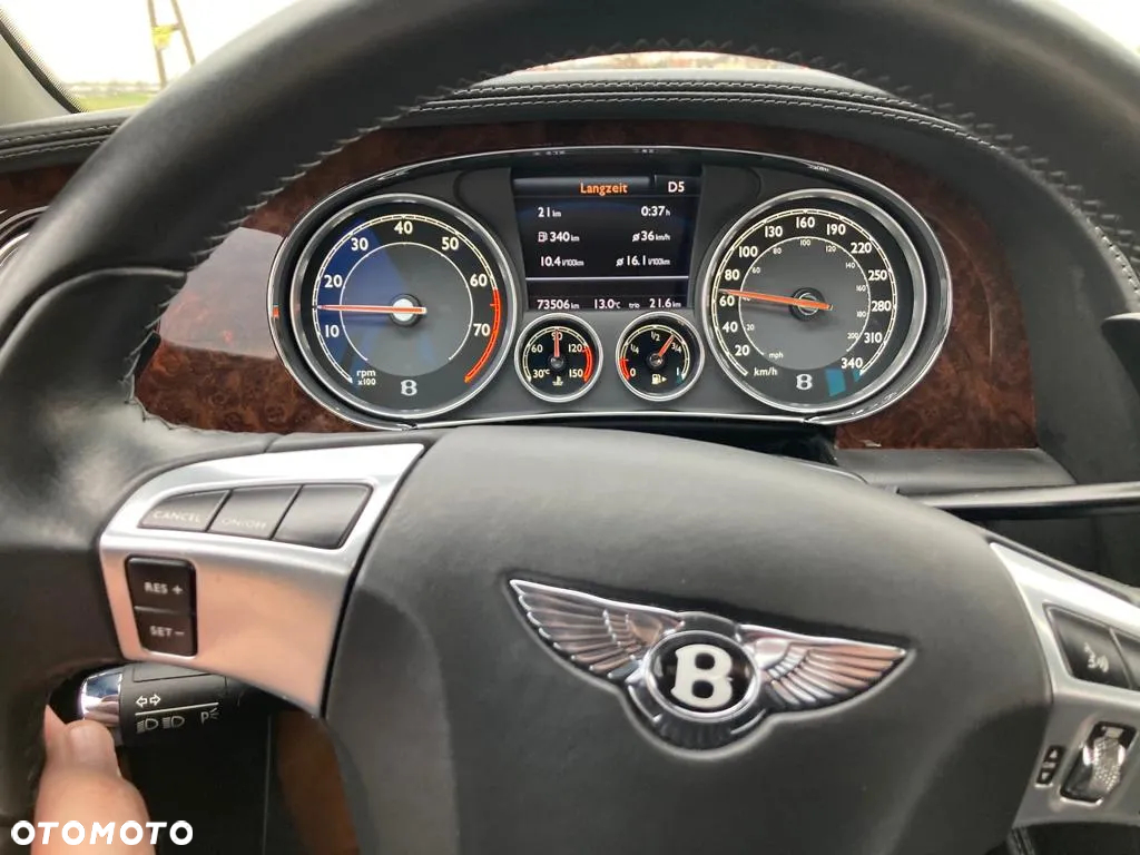 Bentley Continental GT W12 - 5