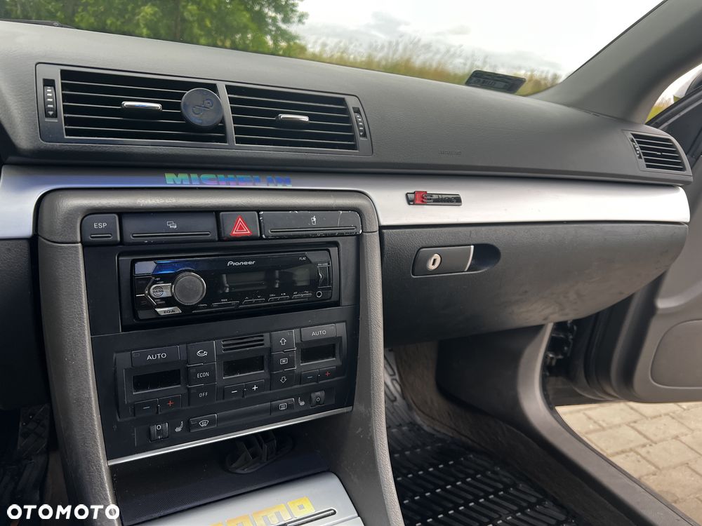 Audi A4 Avant - 7