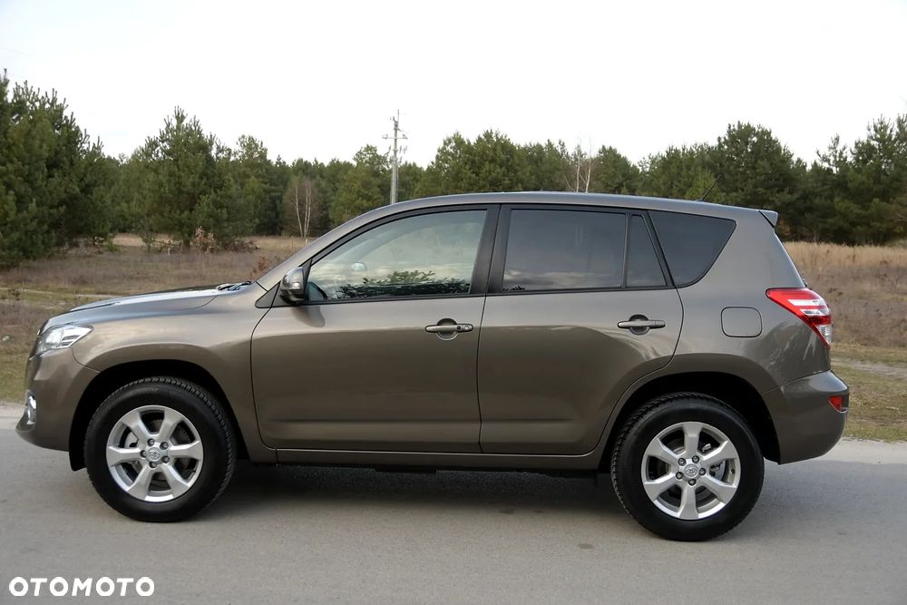 Toyota RAV4 - 3