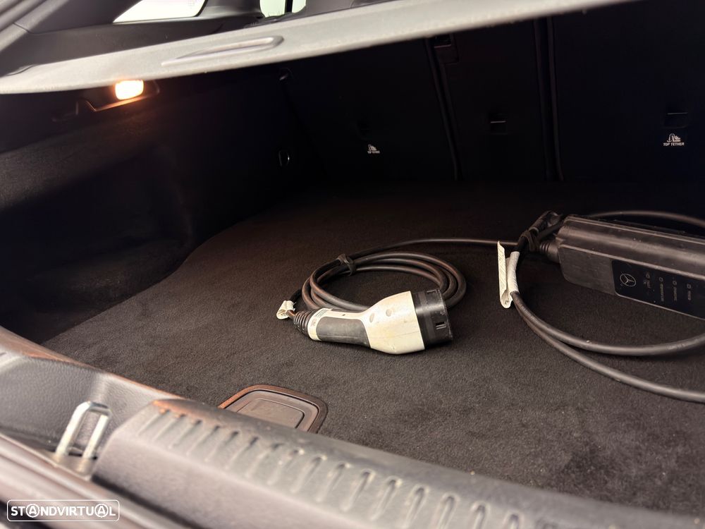 Mercedes-Benz CLA 250 e 8G-DCT Edition AMG Line - 26