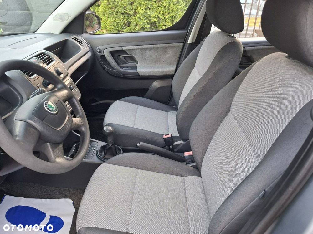 Skoda Roomster 1.2 Style PLUS EDITION - 14