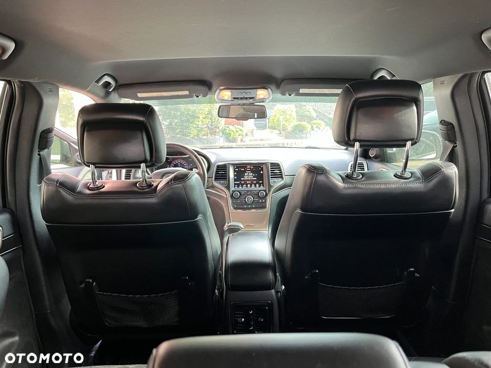 Jeep Grand Cherokee - 21