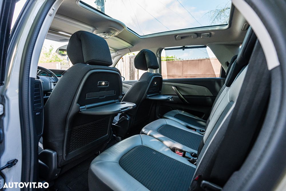 Citroën C4 Space Tourer PureTech 130 Stop&Start EAT8 SHINE - 32