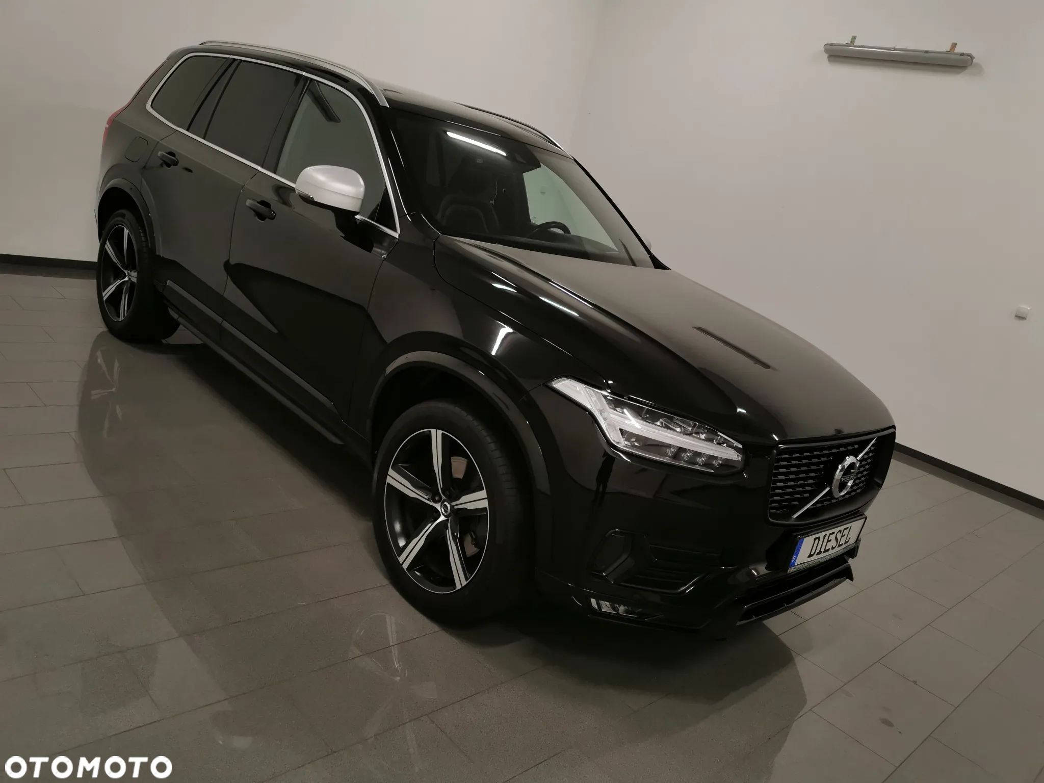 Volvo XC 90 D5 AWD R-Design - 4