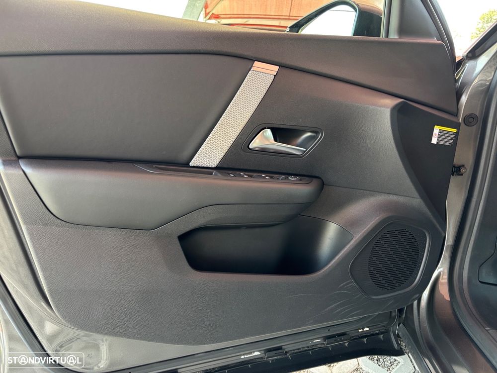 Citroën C4 1.2 PureTech Shine EAT8 - 7
