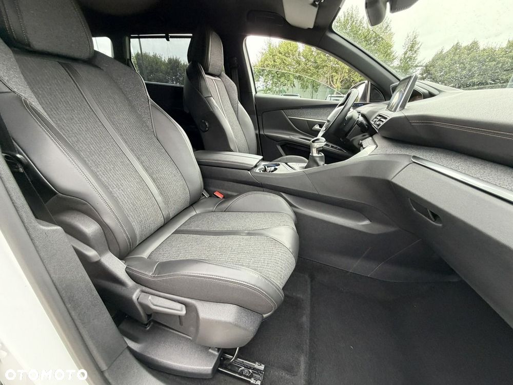 Peugeot 5008 1.2 PureTech GT S&S - 32