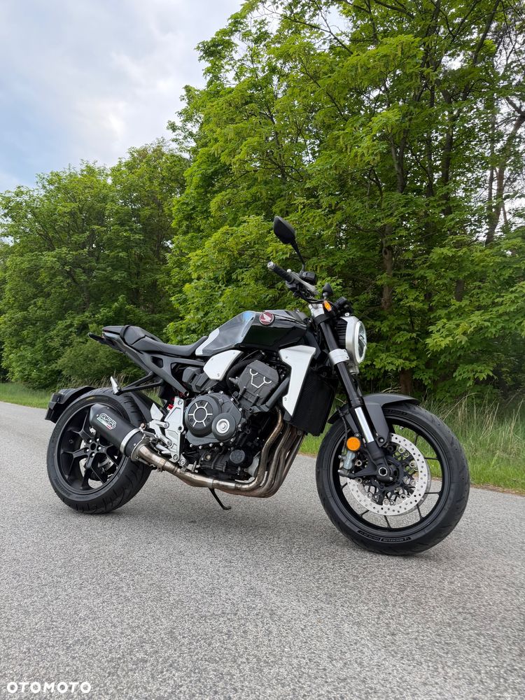 Honda CB - 2