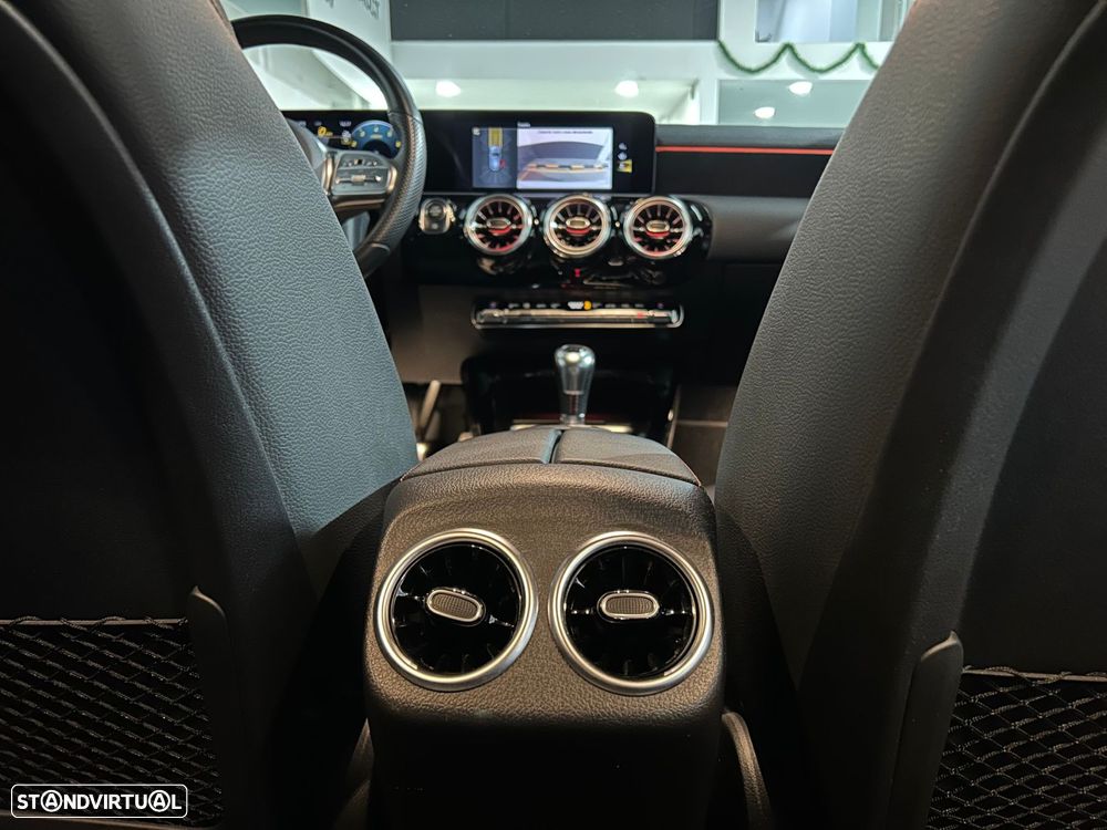 Mercedes-Benz A 160 AMG Line - 36