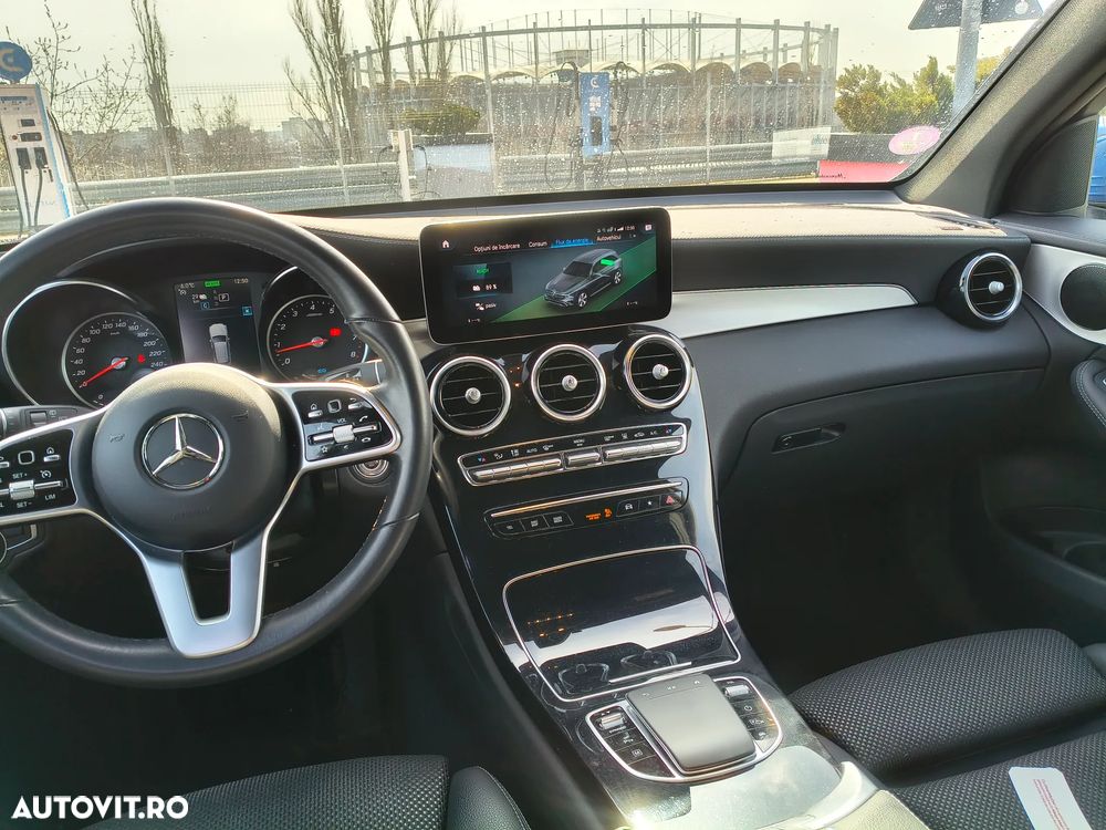 Mercedes-Benz GLC 300 e 4MATIC - 23