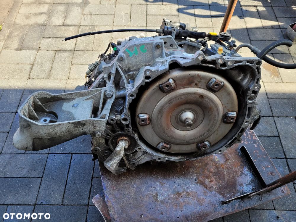 Volvo V70 II 2.4T Skrzynia biegow 55-51SN - 7