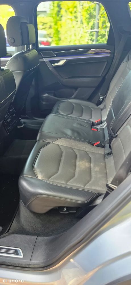 Volkswagen Touareg 3.0 V6 TFSI 4Motion R-Line - 4