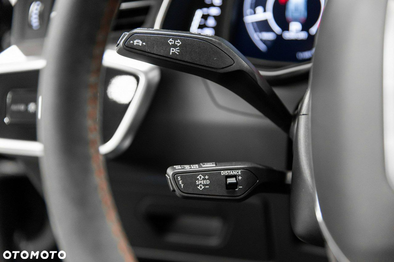 Audi RS6 Avant 4.0 TFSI quattro tiptronic - 33