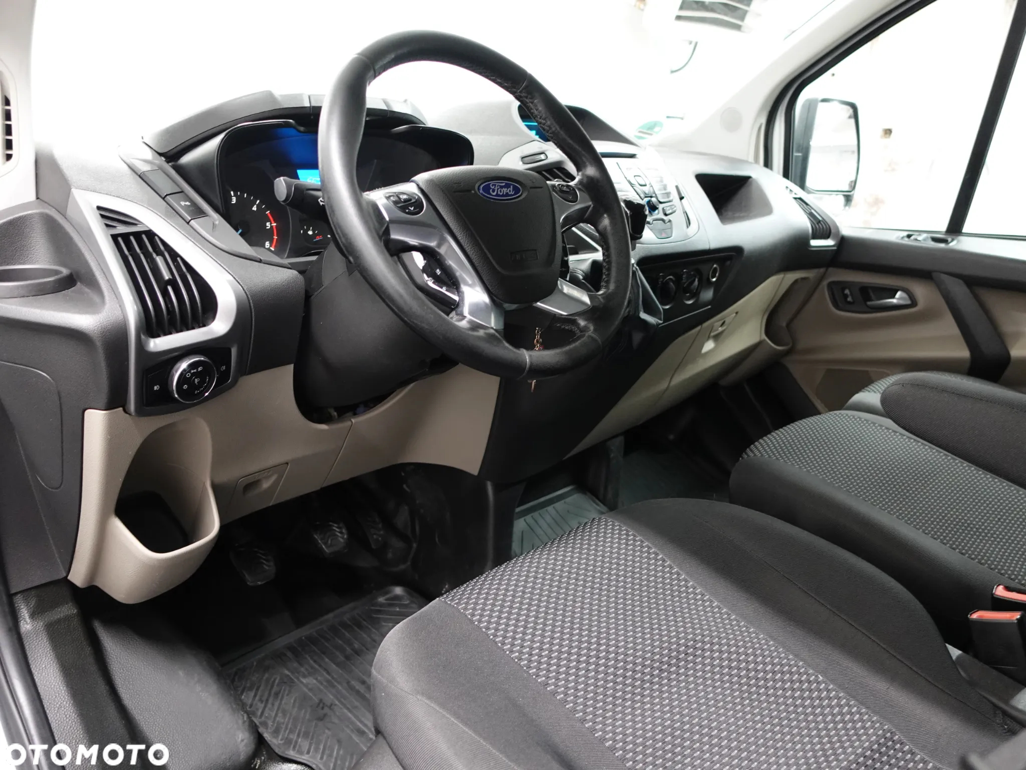 Ford Transit Custom - 22