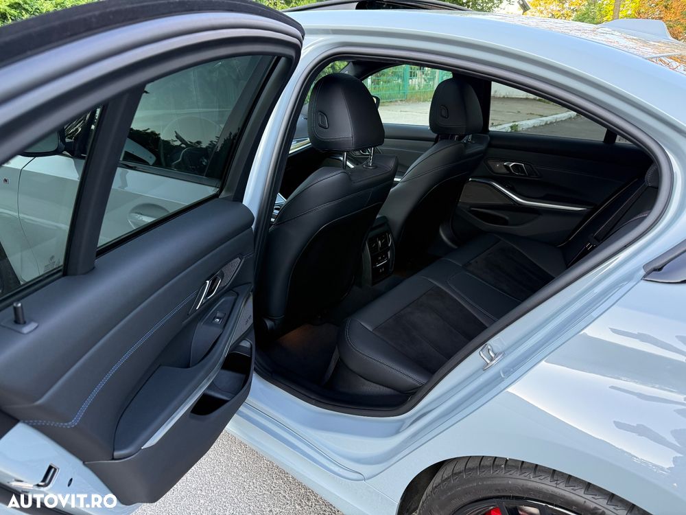 BMW Seria 3 330i Aut. - 18