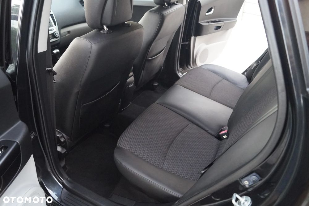 Kia Ceed - 25