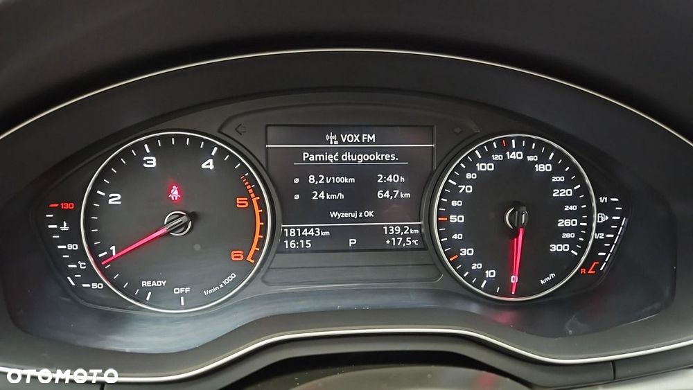 Audi A4 Limousine - 14