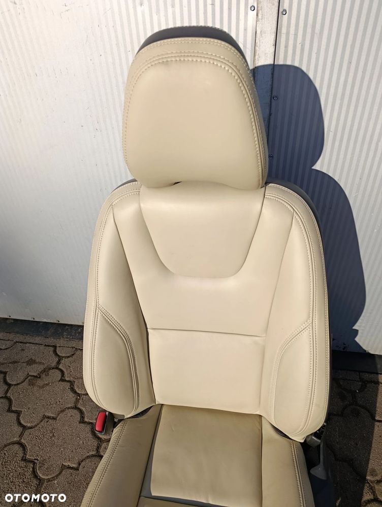 Volvo V60 I fotel kierowcy podgrzewany elektryczny stan idealny 20 tys. km S60 II - 2